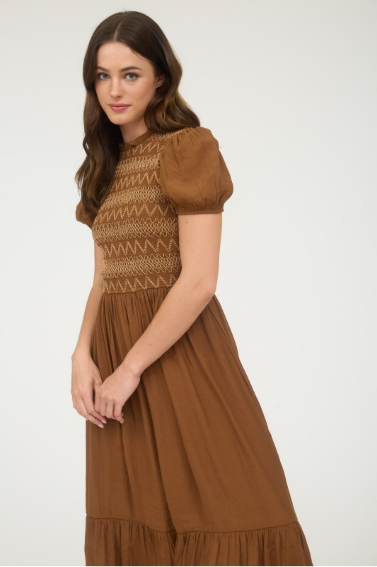 Contrast Smocked Detail Puff Sleeve Midi Dress